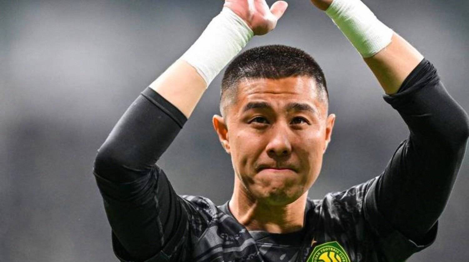 北京国安替补门将张健智频繁失误！有传闻要召回归化门将